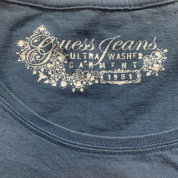 Guess jeans graphic tee - Picture 3 of 5